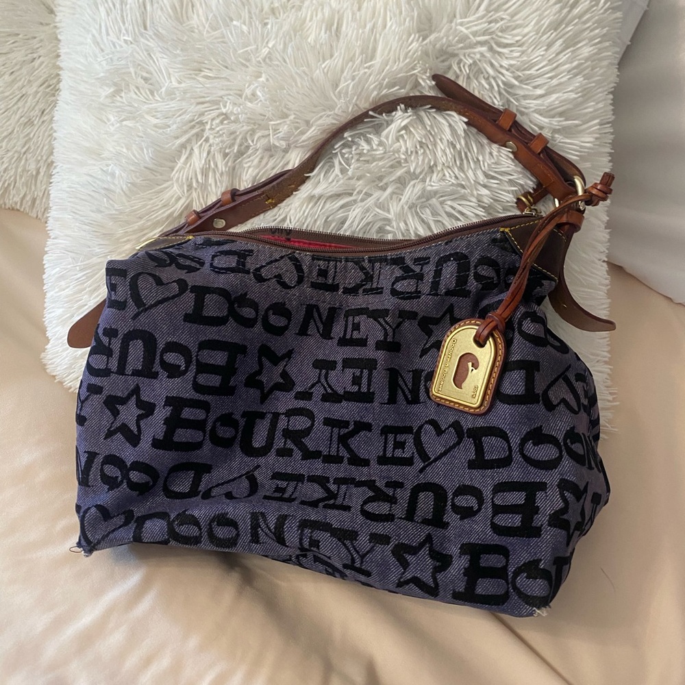 Dooney & Bourke purse